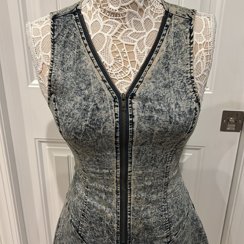 Mini Dress by 36 Point 5 - Picture 2 of 5